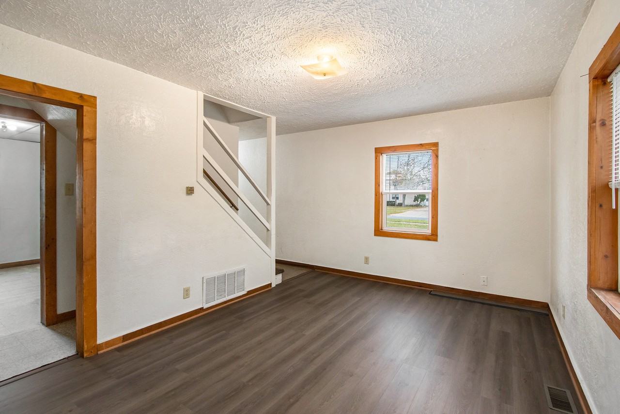 3 23Rd St S - Photo 2 of 16