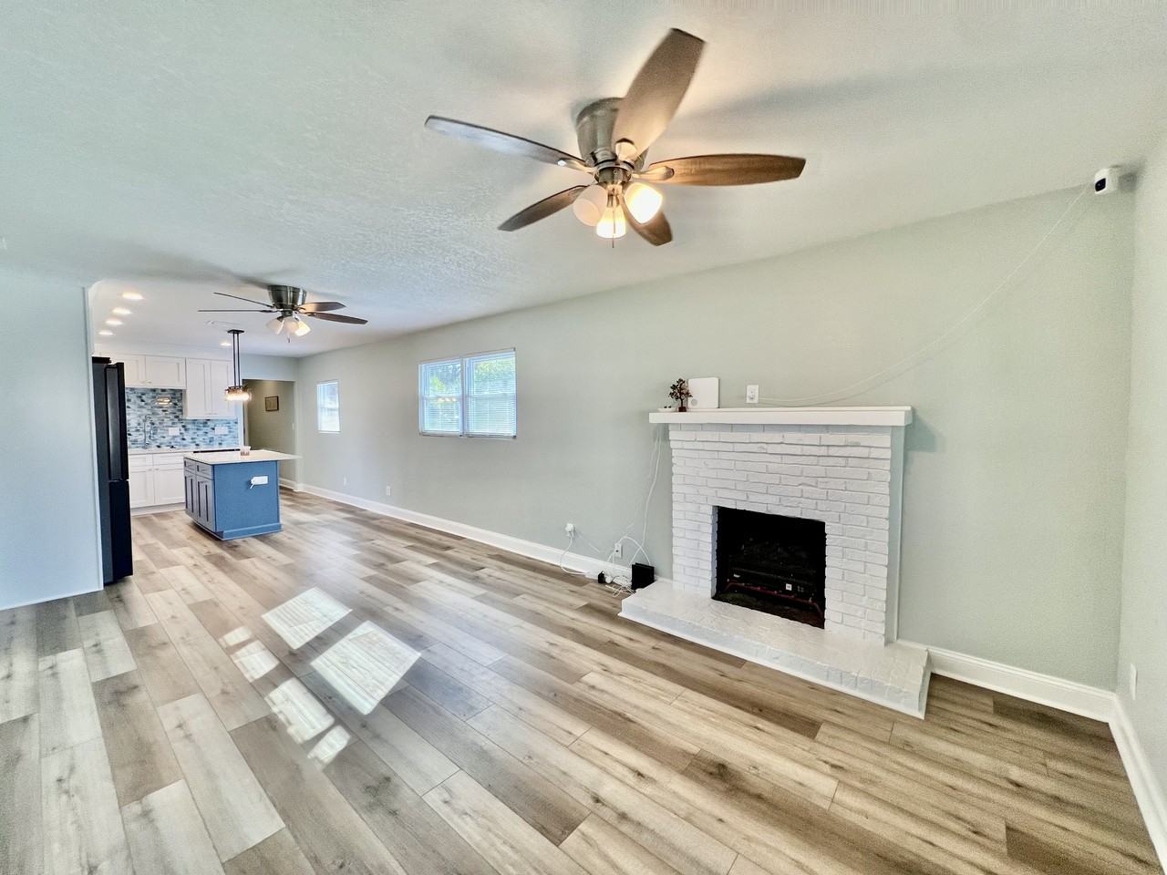 5907 N Ola Ave - Photo 5 of 42