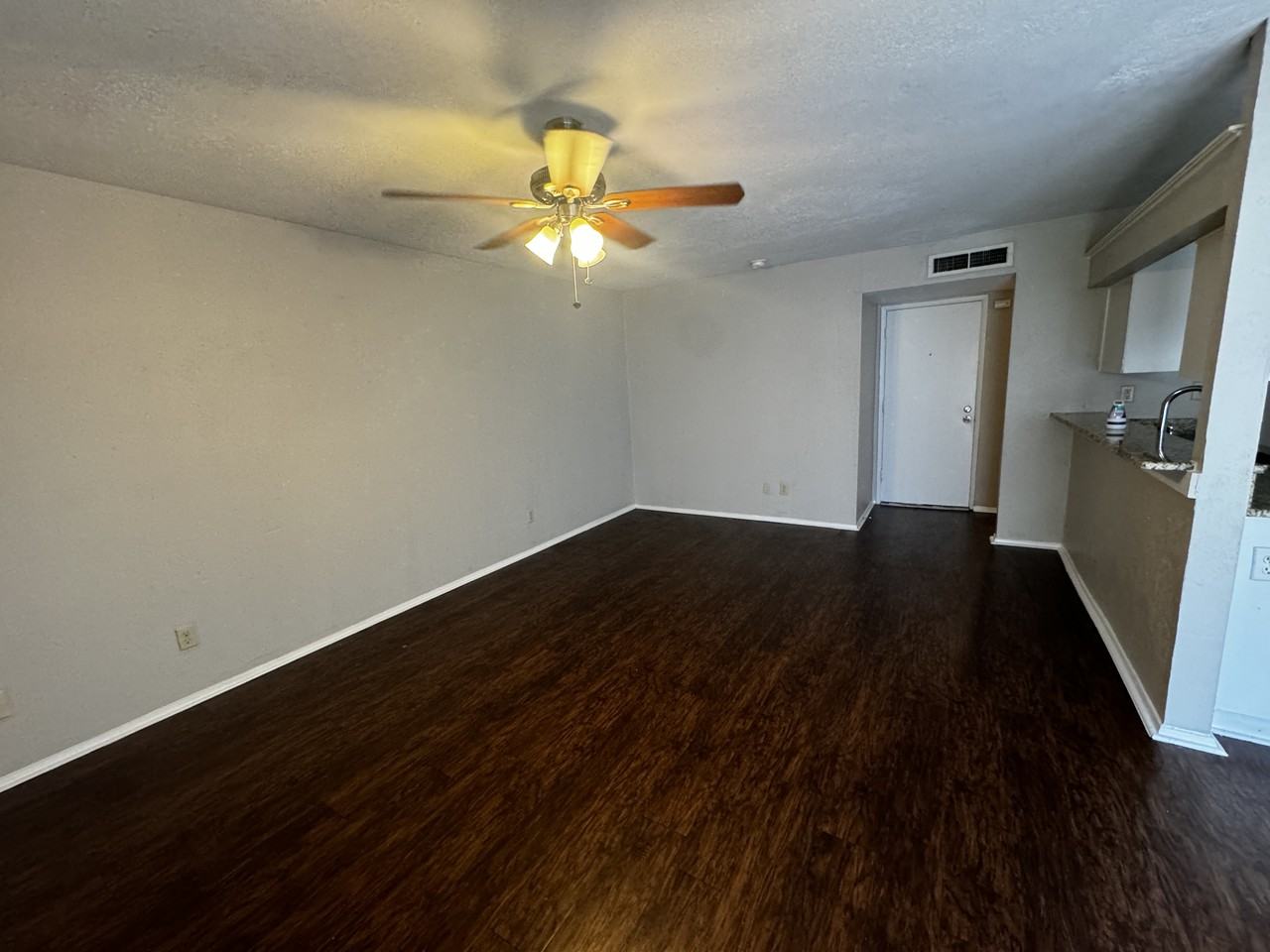 2333 Idlewood Dr - Photo 2 of 16