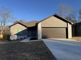 featured image of 18 Edward Dr