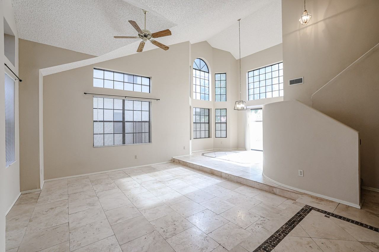 7395 W Kerry Way - Photo 4 of 46