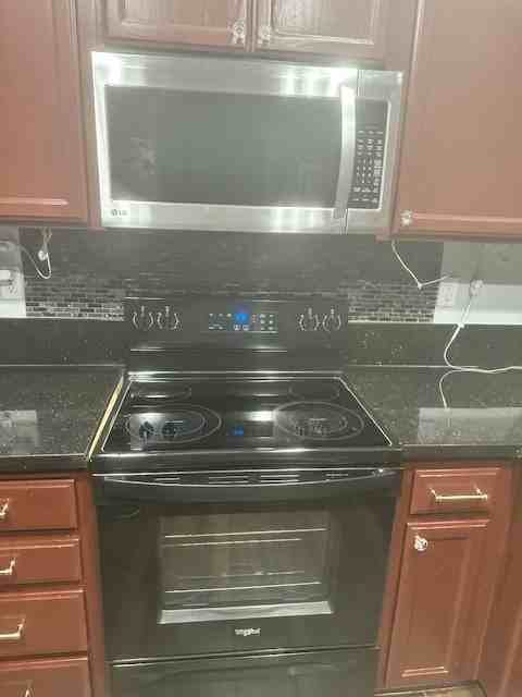 271 Aviator Cir - Photo 3 of 25