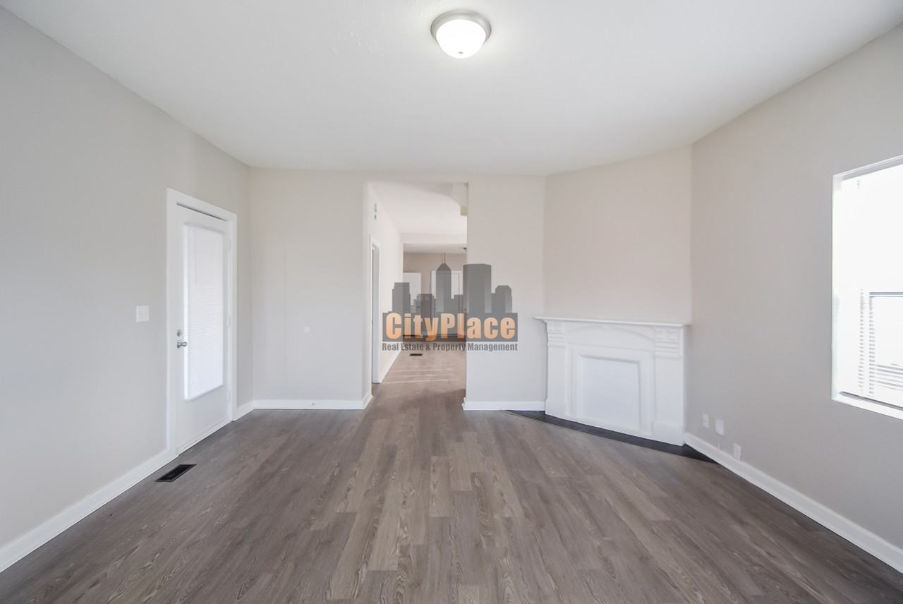 1541 Spruce St - Photo 7 of 20