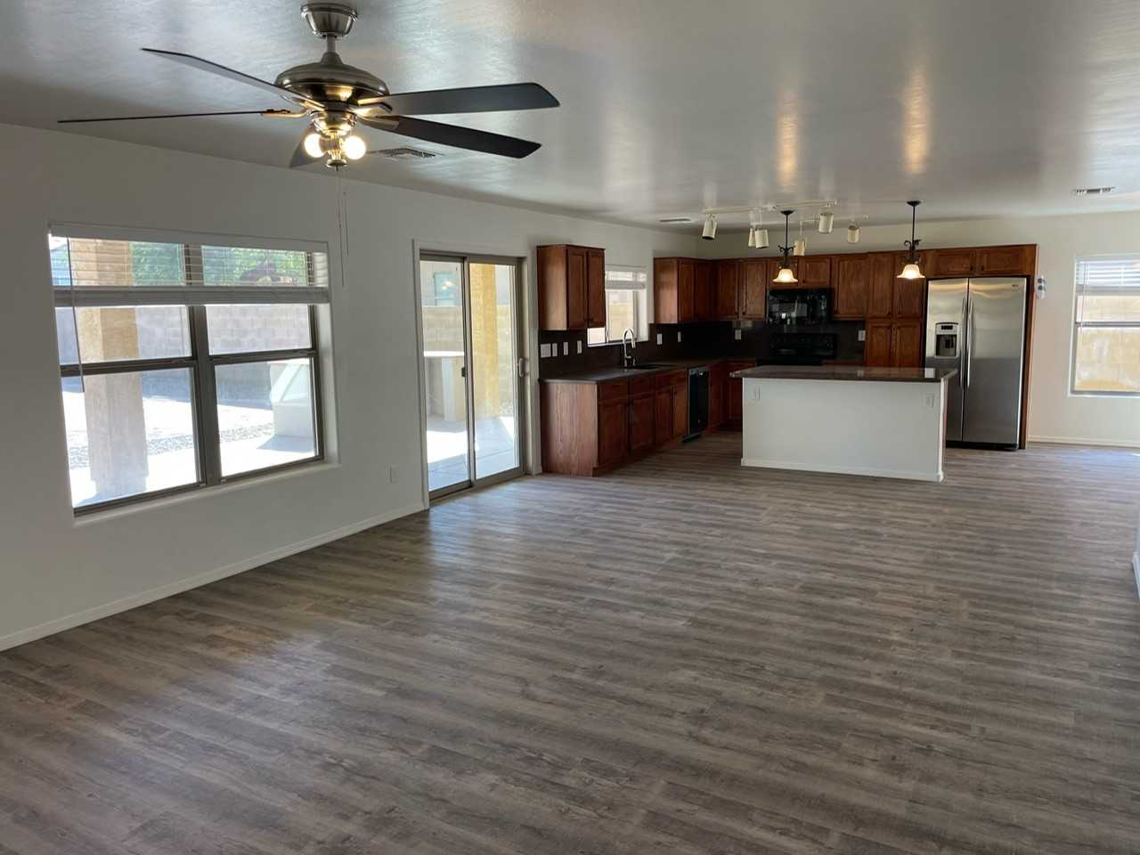 11821 W Hopi St - Photo 2 of 48