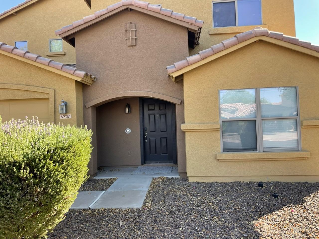 11821 W Hopi St - Photo 5 of 48