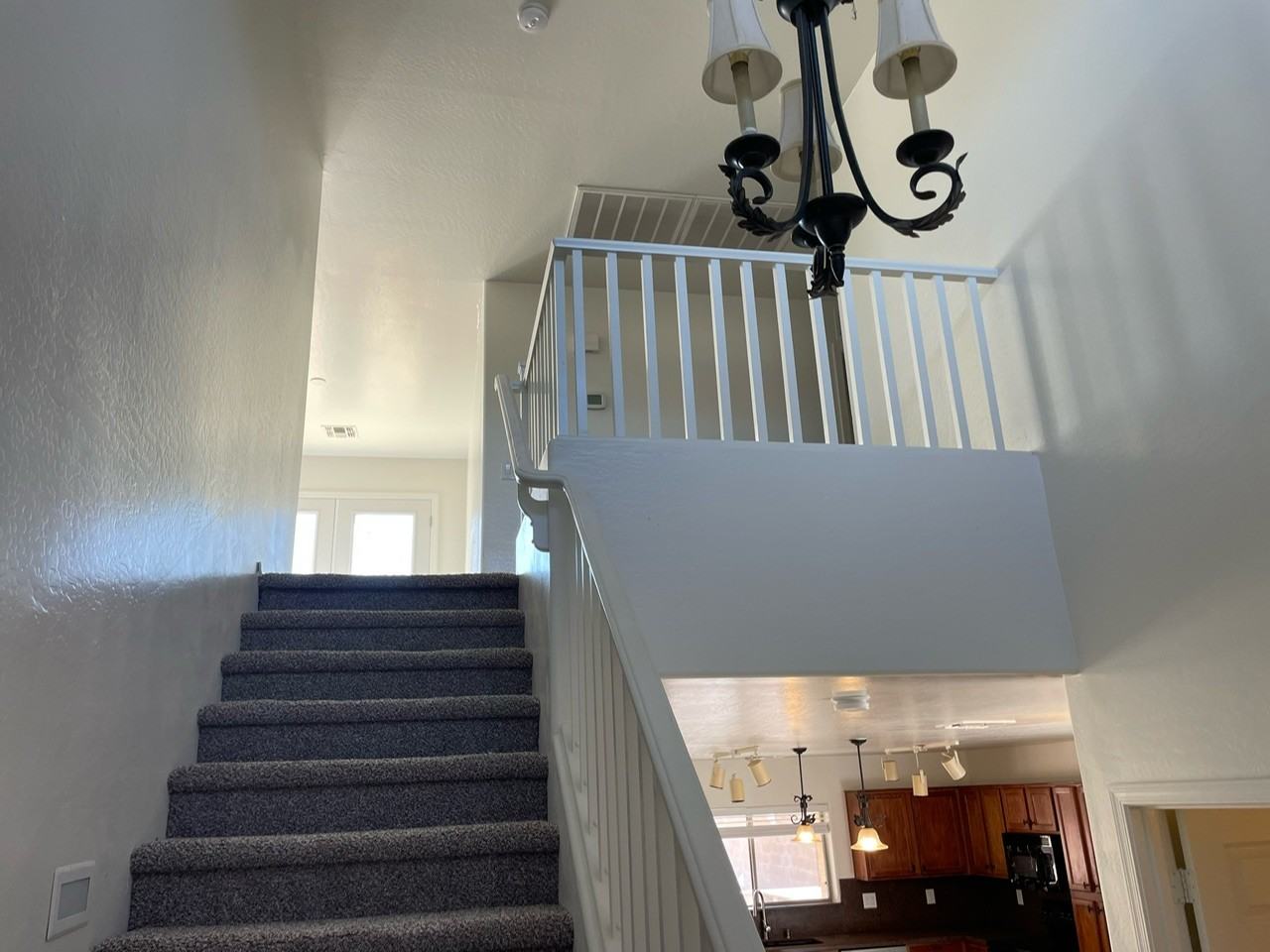 11821 W Hopi St - Photo 7 of 48