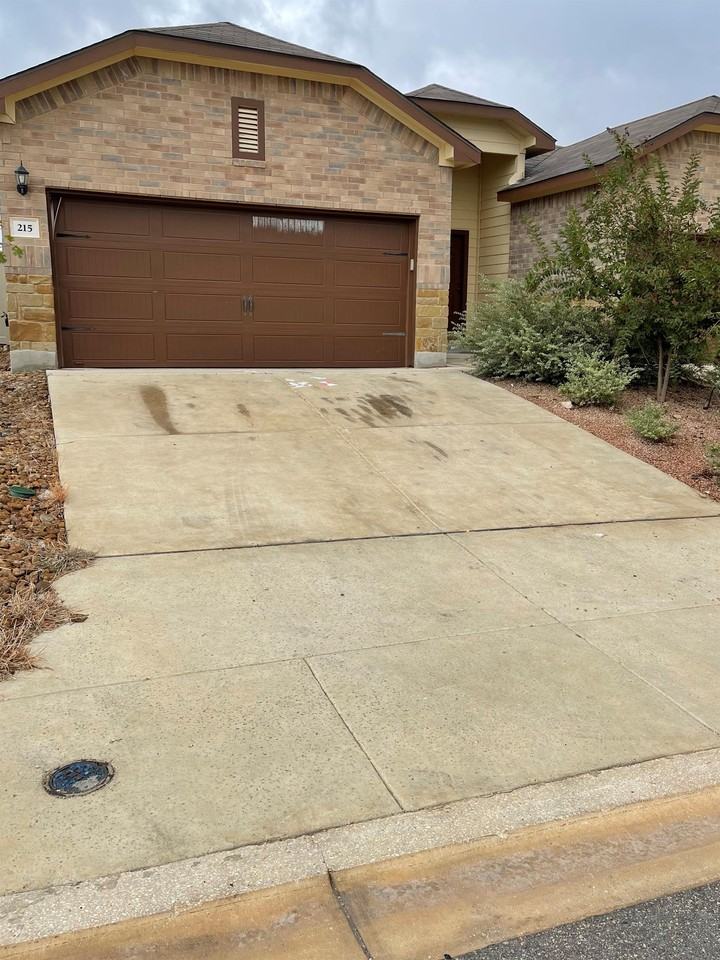 Kaspar Way 215 - Photo 2 of 35