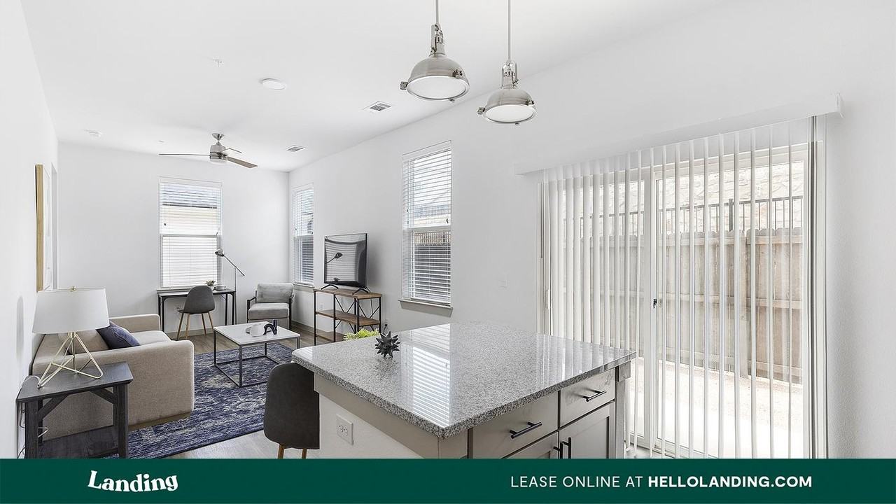 8220 Horseman Rd - Photo 4 of 50