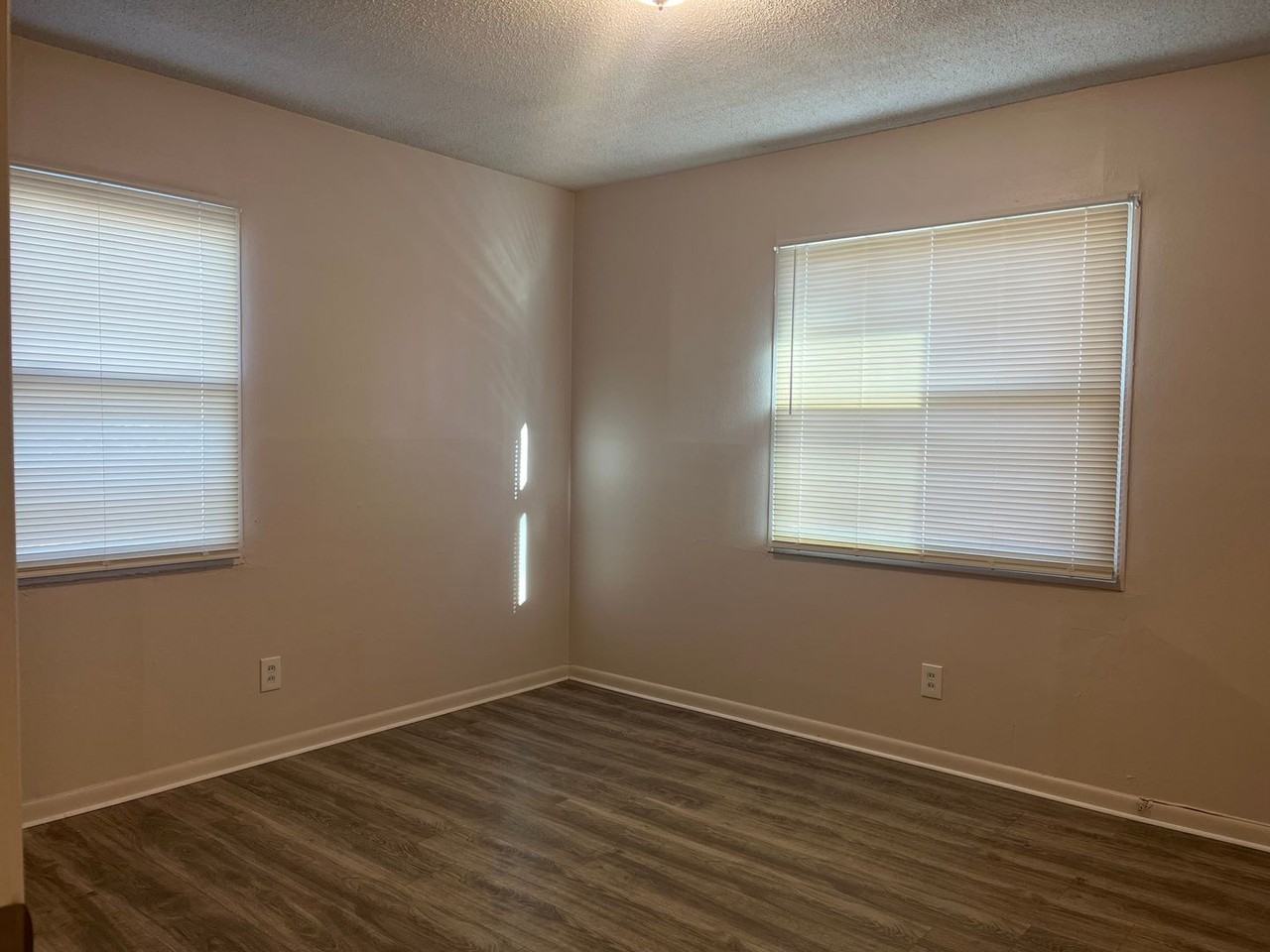 1400 Sw Afton St - Photo 5 of 10