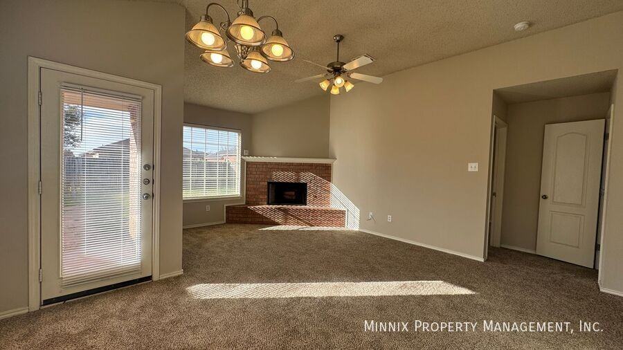 9704 Avenue U #B - Photo 4 of 20