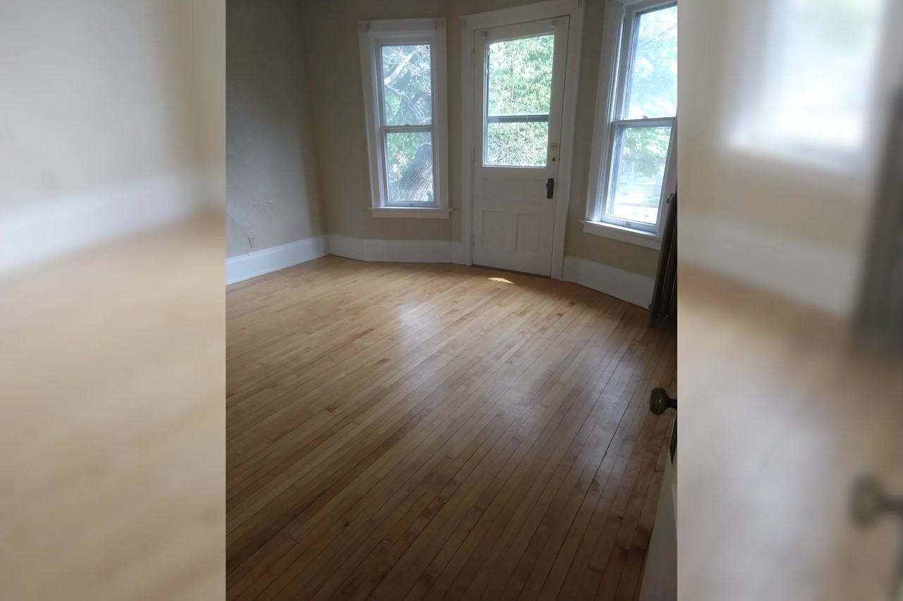 2728 W Mckinley Blvd Unit 2728 - Photo 2 of 22