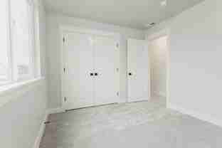 2033 Nw - Photo 1 of 1