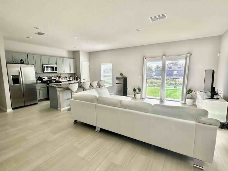 1530 Palatka Rd Se - Photo 5 of 15