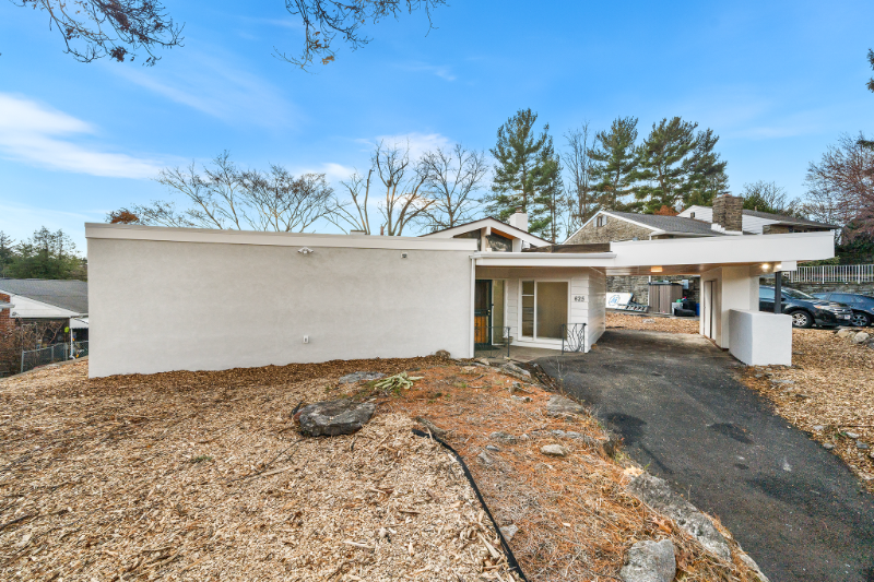 625 Markle St - Photo 2 of 32