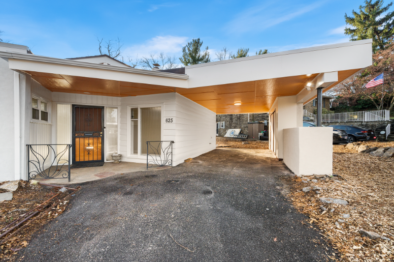 625 Markle St - Photo 3 of 32