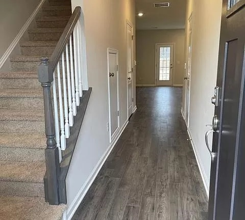 70 Peregrine Way - Photo 2 of 18