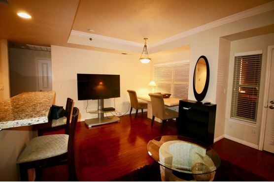 5 Sw #709 - Photo 2 of 17