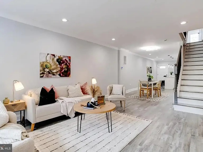 723 N Patterson Park Ave - Photo 2 of 6