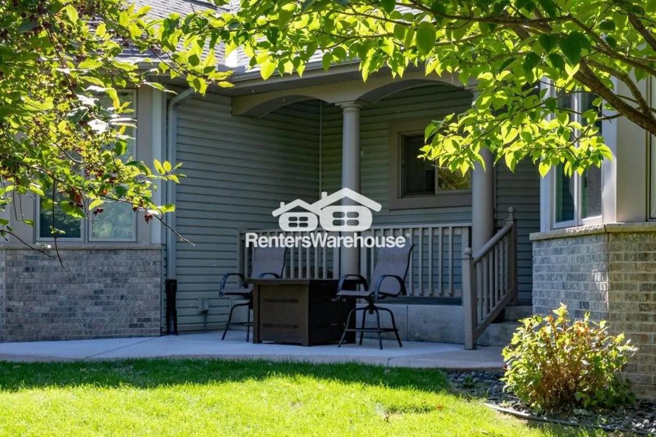21178 Lander St Nw - Photo 3 of 20