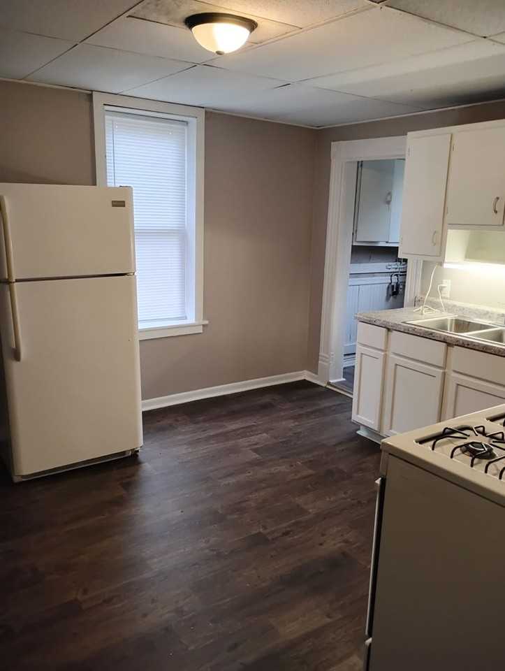508 N 8th St - Photo 2 of 9