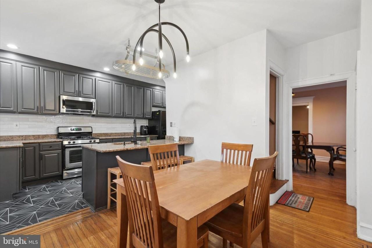 5400 Woodcrest Ave - Photo 6 of 50
