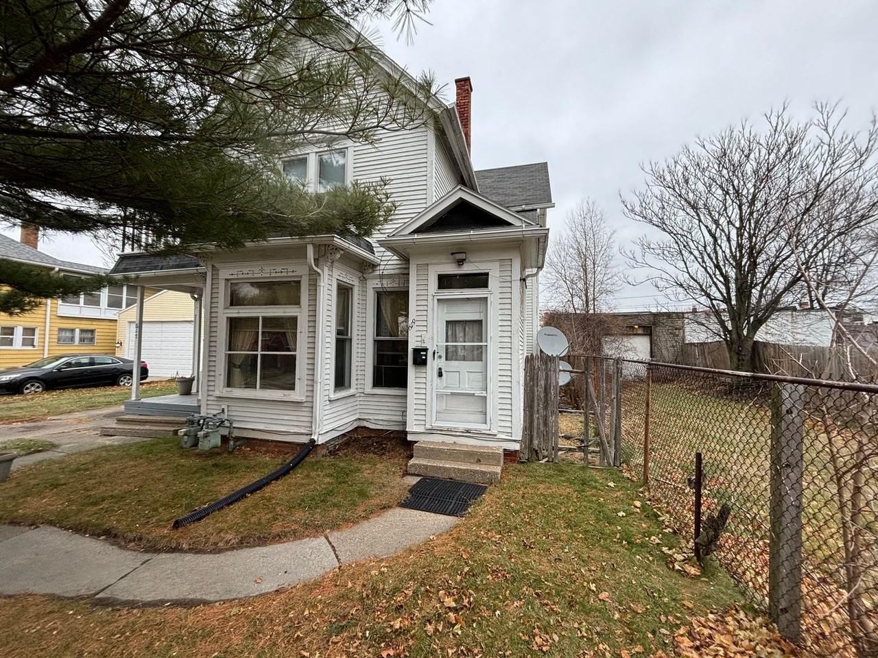 617 Euclid Ave - Photo 2 of 2