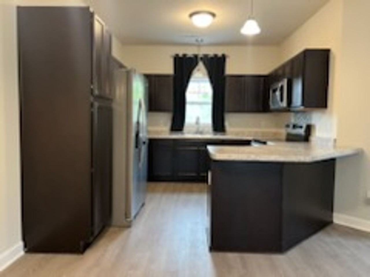 312 Otis Cv - Photo 7 of 17