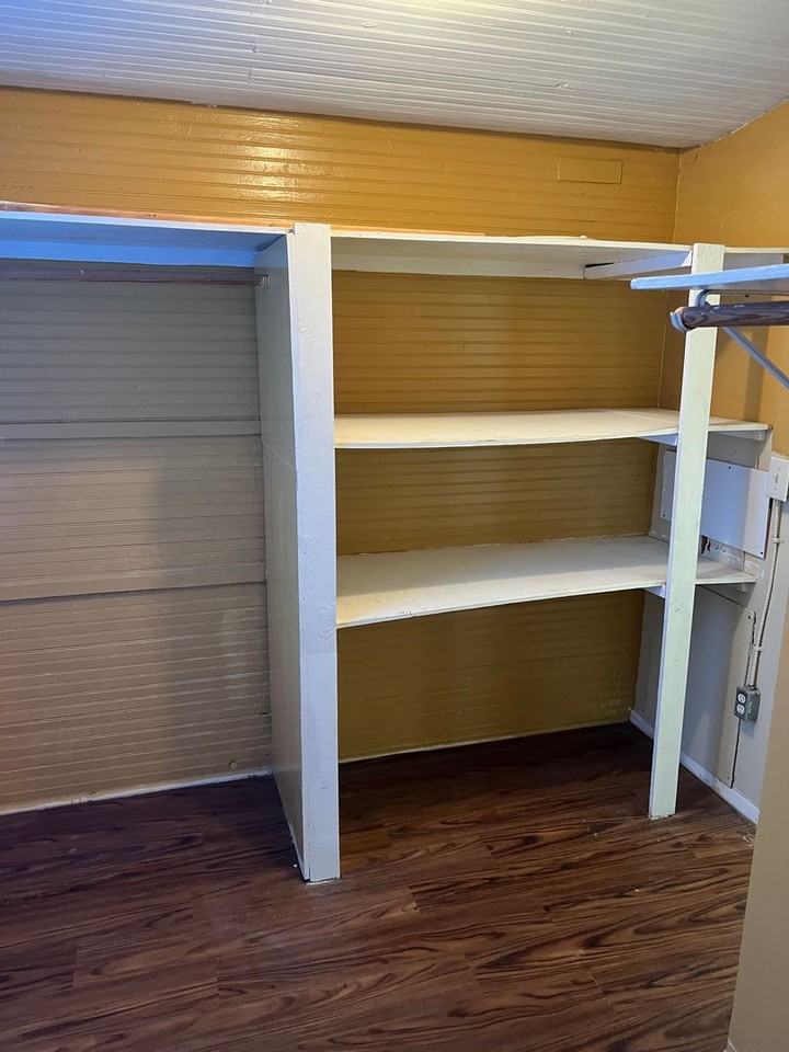 2011 Albany St - Photo 5 of 15