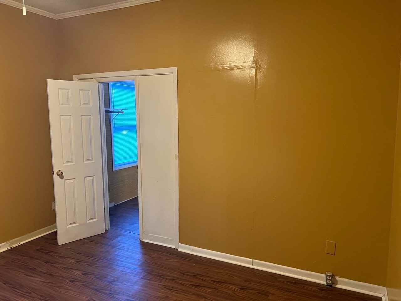 2011 Albany St - Photo 7 of 15