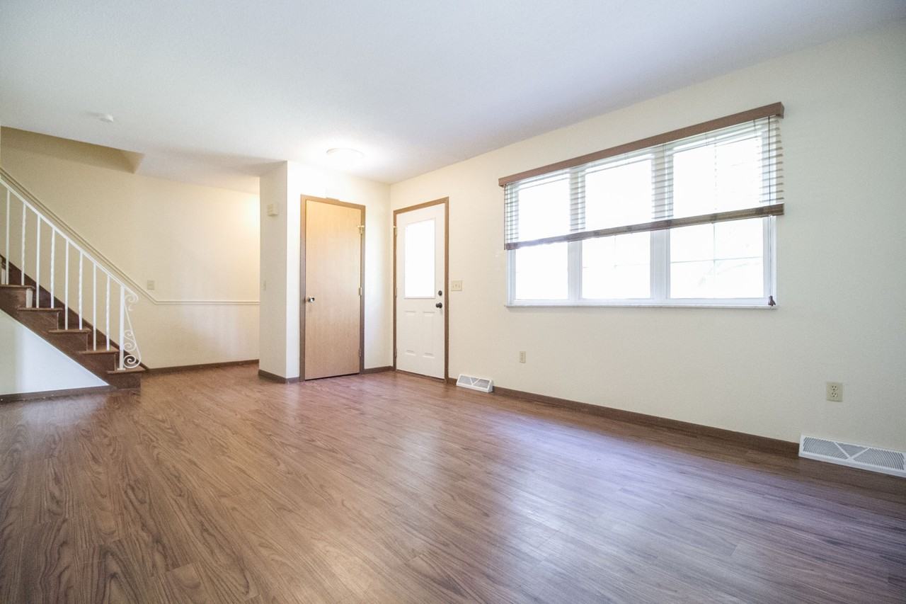 4415 Oak Creek Ln #NA - Photo 5 of 24