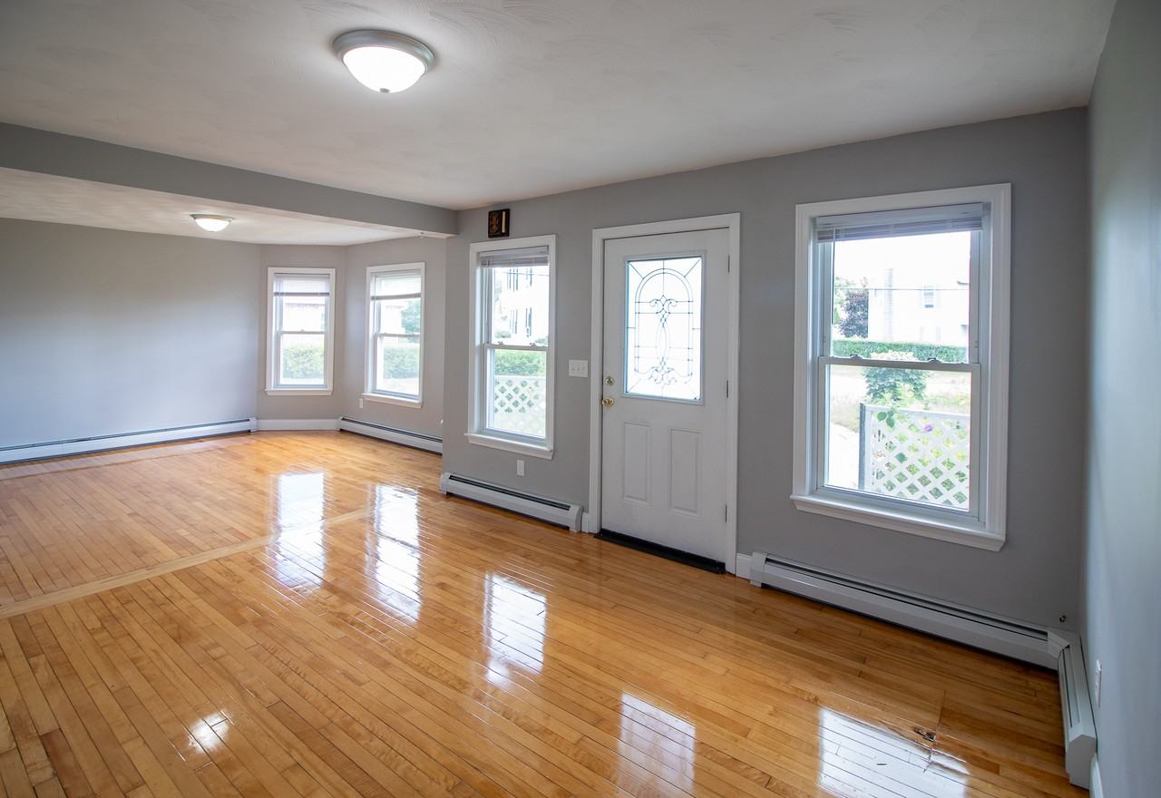 17 Rochambeau St #17 - Photo 2 of 15