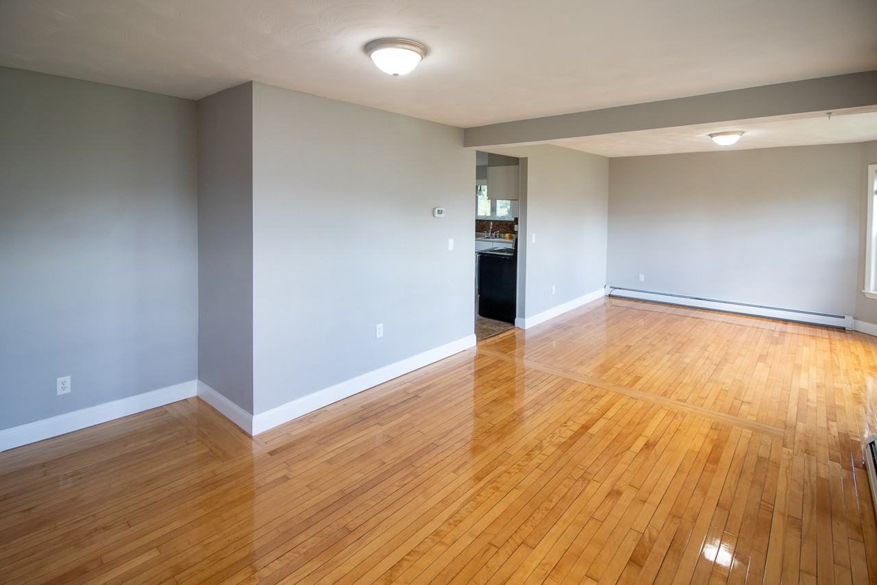 17 Rochambeau St #17 - Photo 3 of 15