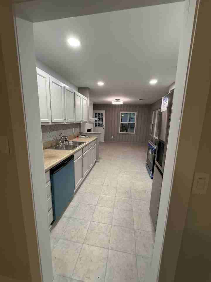 716 Sterling Dr #NA - Photo 2 of 15