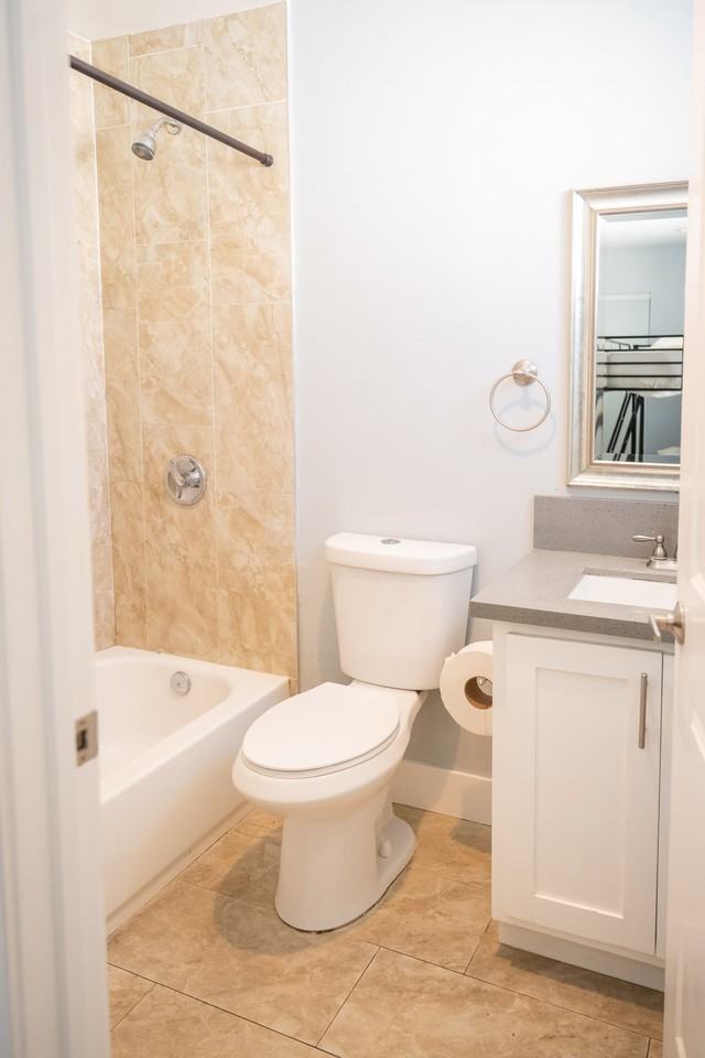 1635 E 33rd St #NA - Photo 3 of 9