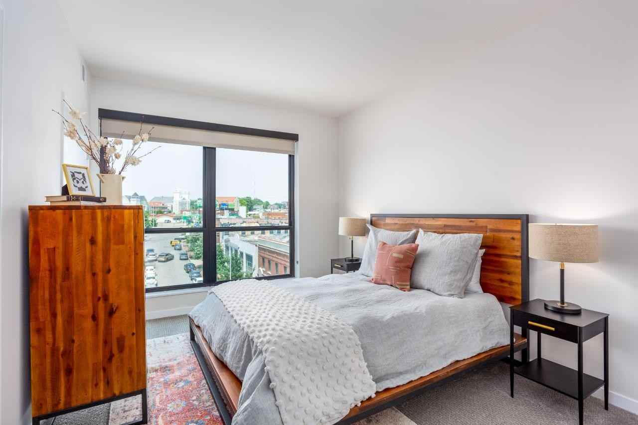 Alton Heights - Photo 4 of 40