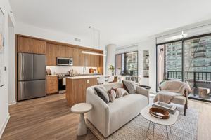 featured image of 4909 Auburn Ave