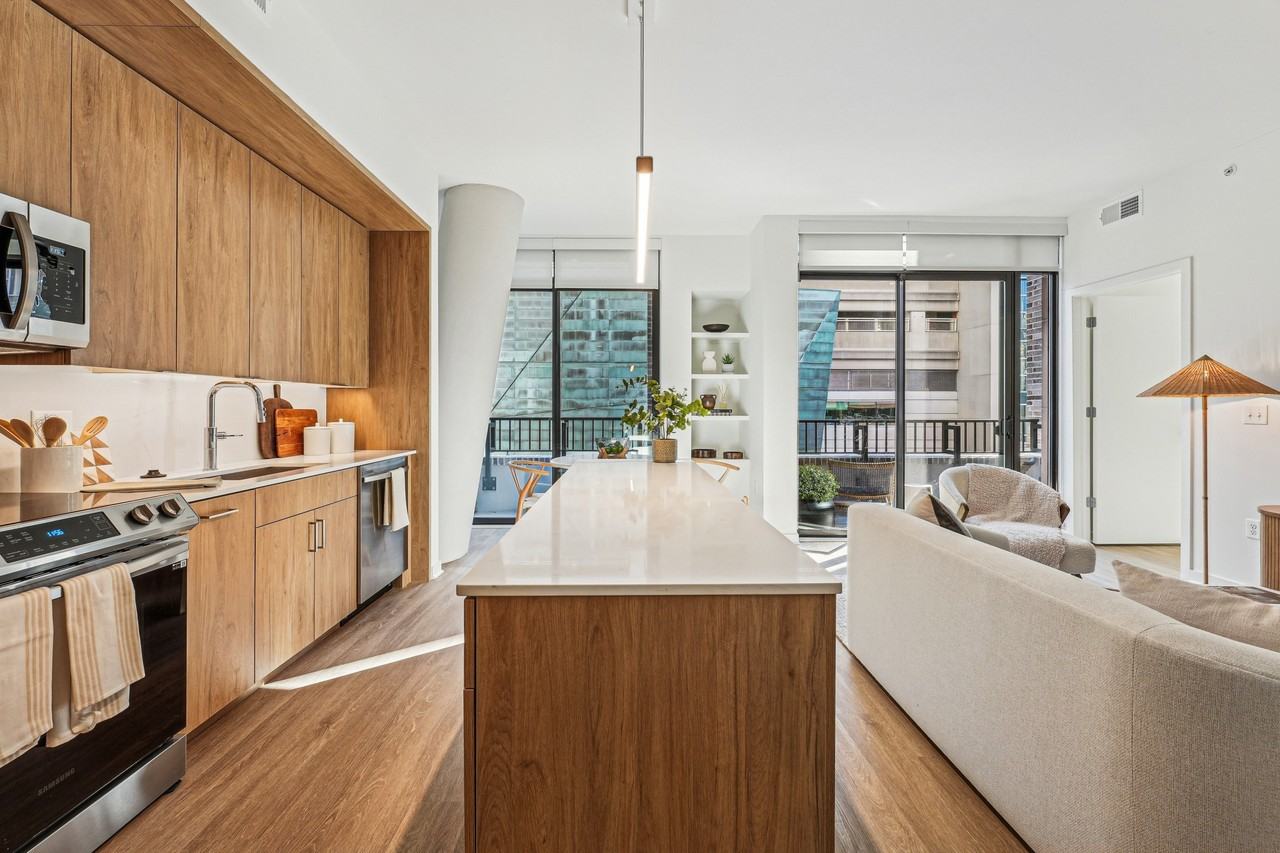 4909 Auburn - Photo 5 of 50