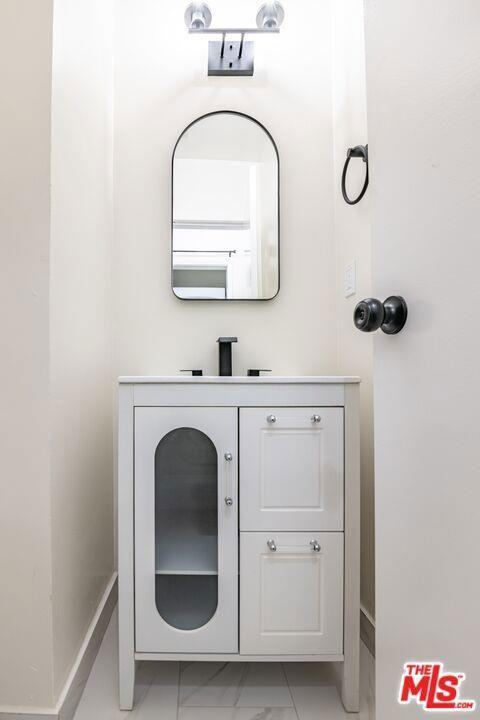 1241 17th St #4 - Photo 3 of 8