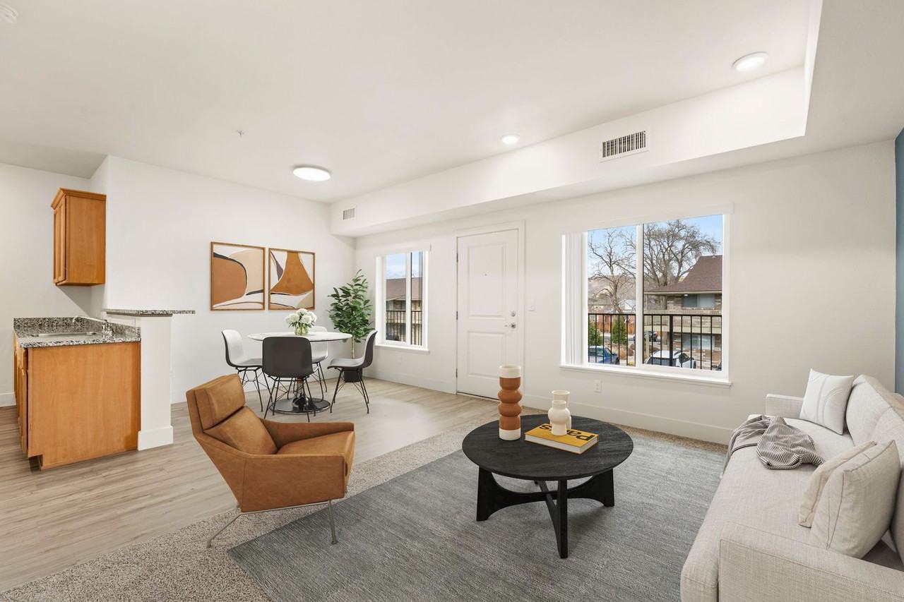 Bella Lago - Photo 3 of 50