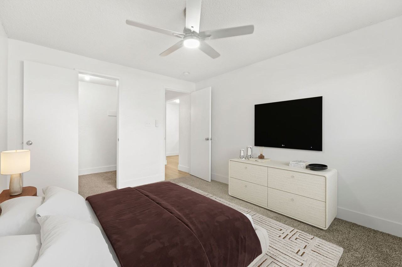 Bella Lago - Photo 7 of 50