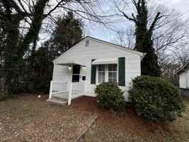 featured image of 1317 Marne St