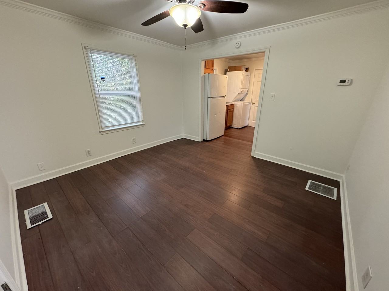 1317 Marne St - Photo 4 of 18