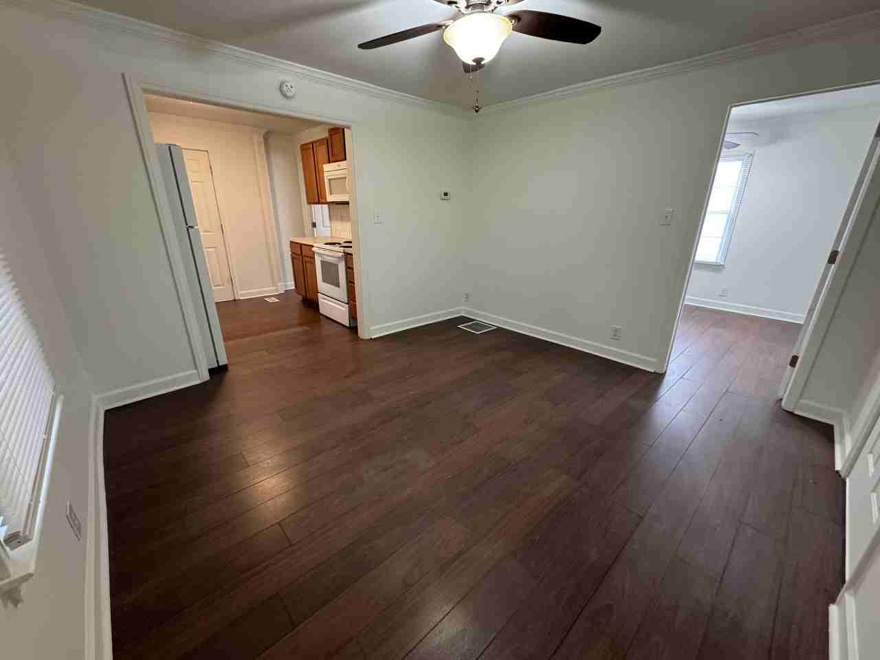 1317 Marne St - Photo 5 of 18