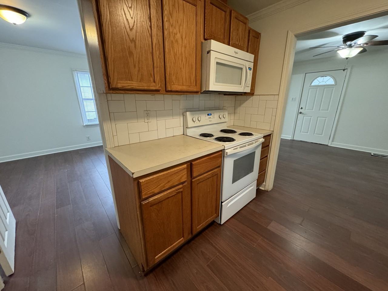 1317 Marne St - Photo 7 of 18