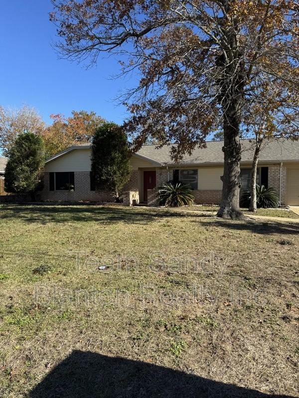 5850 Keystone Rd - Photo 3 of 50