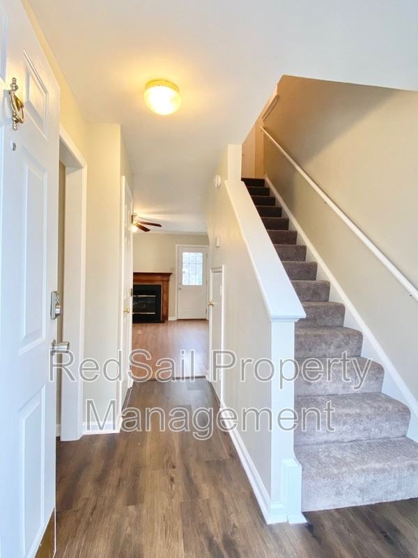 726 Galleon Dr - Photo 3 of 22