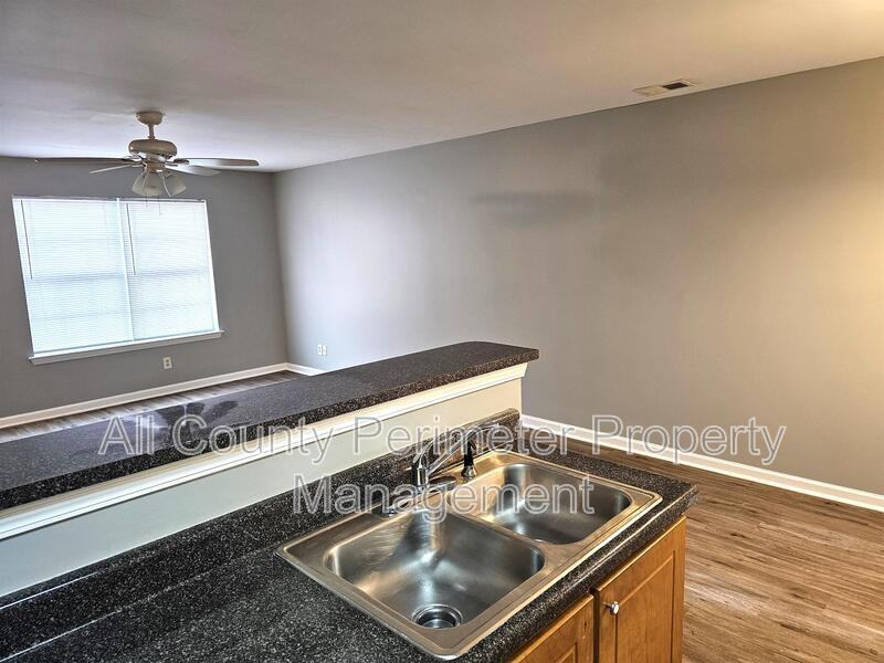 1855 Carrington Dr - Photo 4 of 9