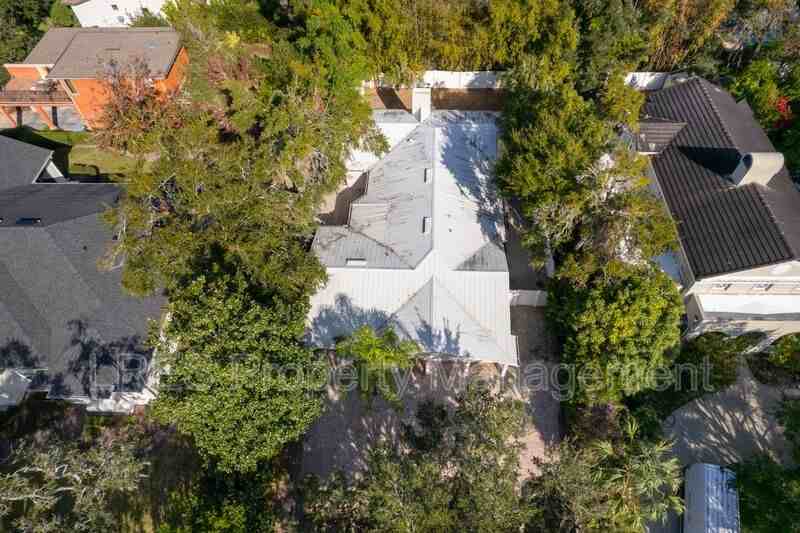 1525 Palmer Ave - Photo 4 of 33