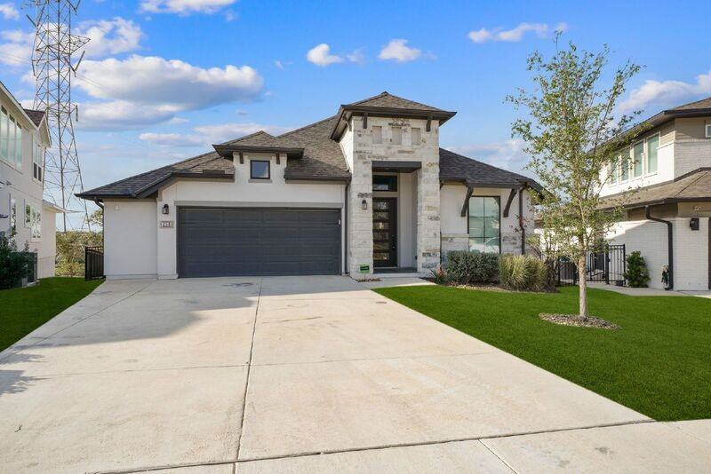 258 Navarro - Photo 2 of 36