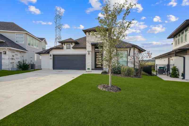 258 Navarro - Photo 3 of 36